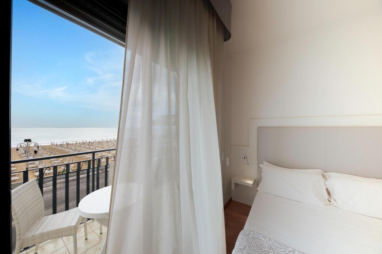 Hotel El Salvador Frontemare Piscina Riscaldata Lido di Jesolo Dış mekan fotoğraf